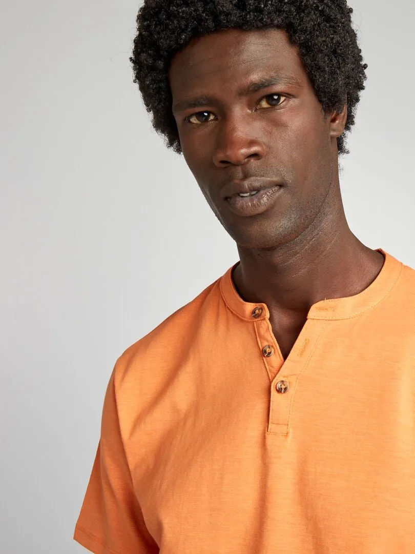 CAMISETA LISA CON CUELLO PANADERO  NARANJA