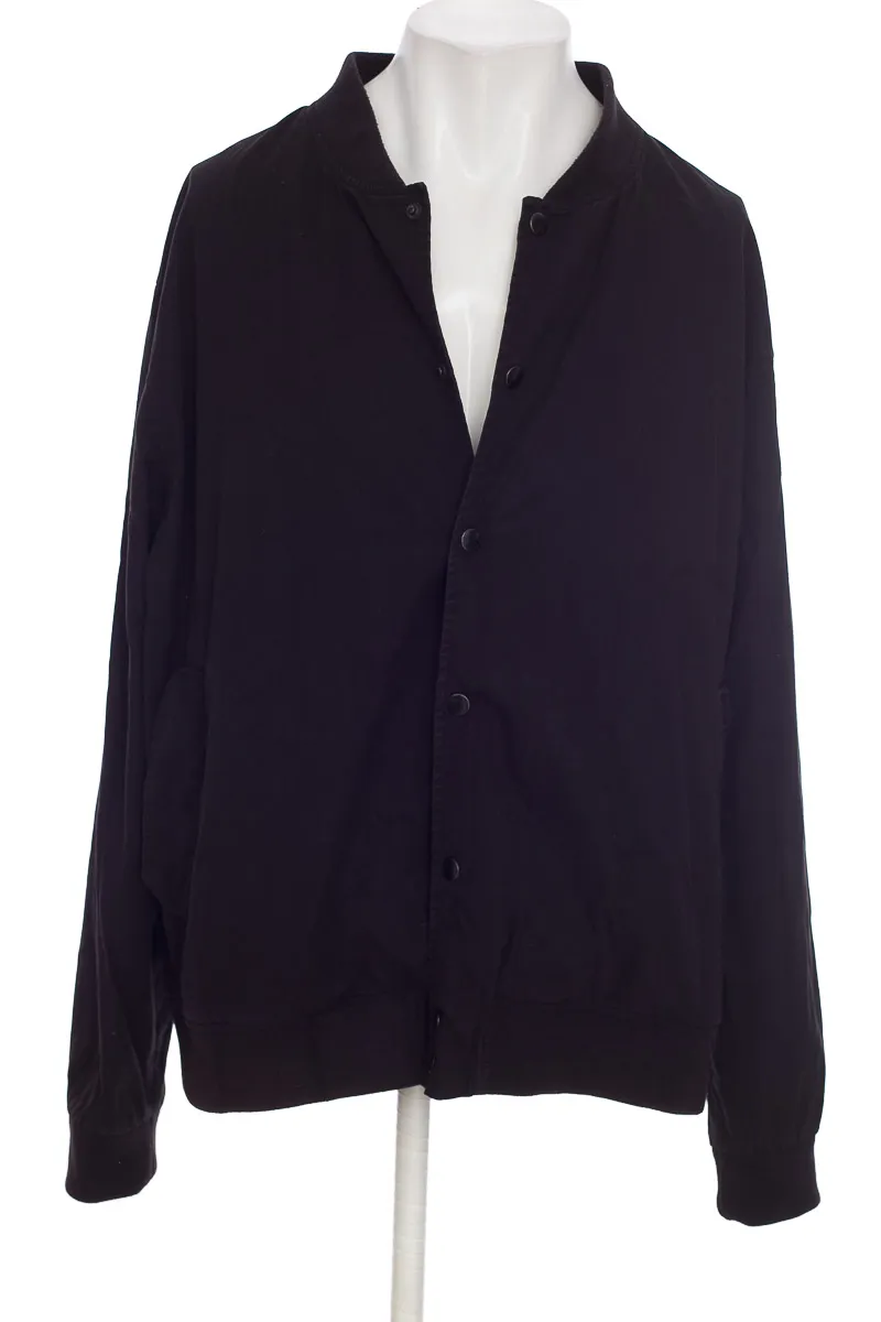 CHAQUETA COLOR NEGRO  PATPRIMO