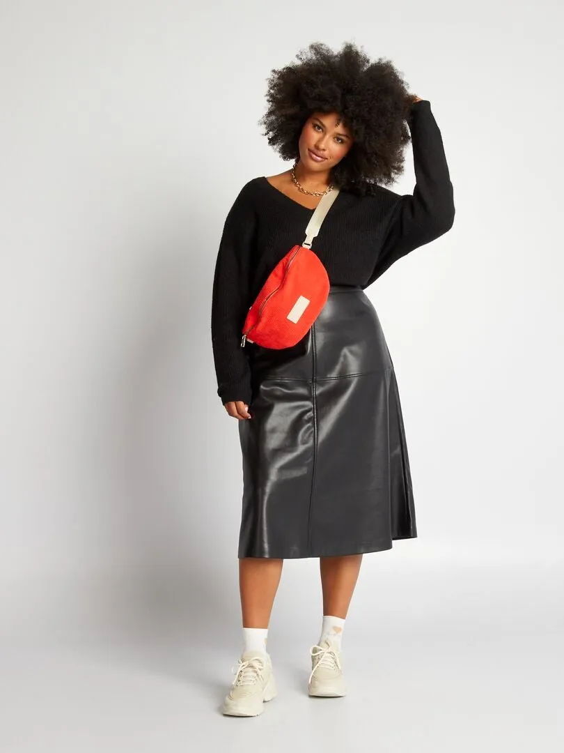 JERSEY DE PUNTO CON CUELLO DE PICO  NEGRO