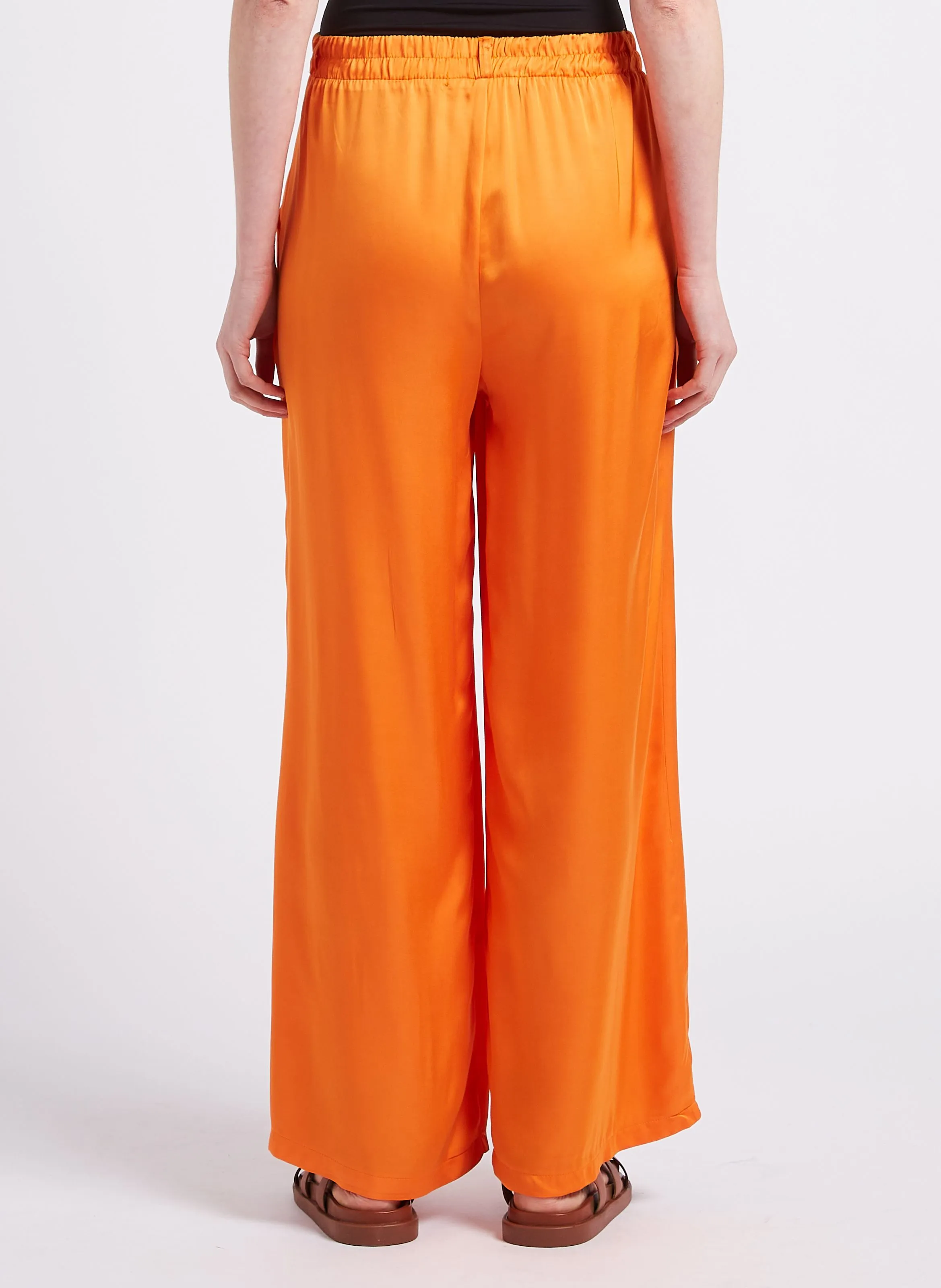 PAROCKY  PANTALóN ANCHO SATINADO EN NARANJA