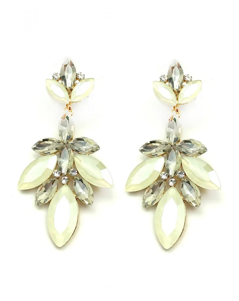 PENDIENTES DE BISUTERIA FINA BLANCOS IDEALES PARA BODAS